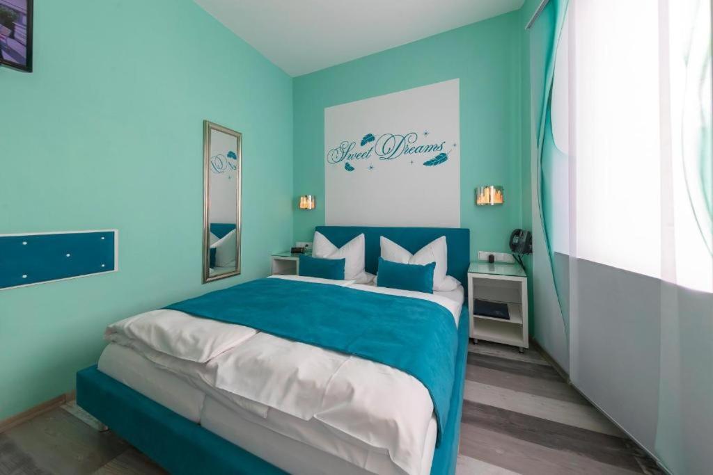 Hotel Hoehn Rüdesheim nad Renem Zewnętrze zdjęcie
