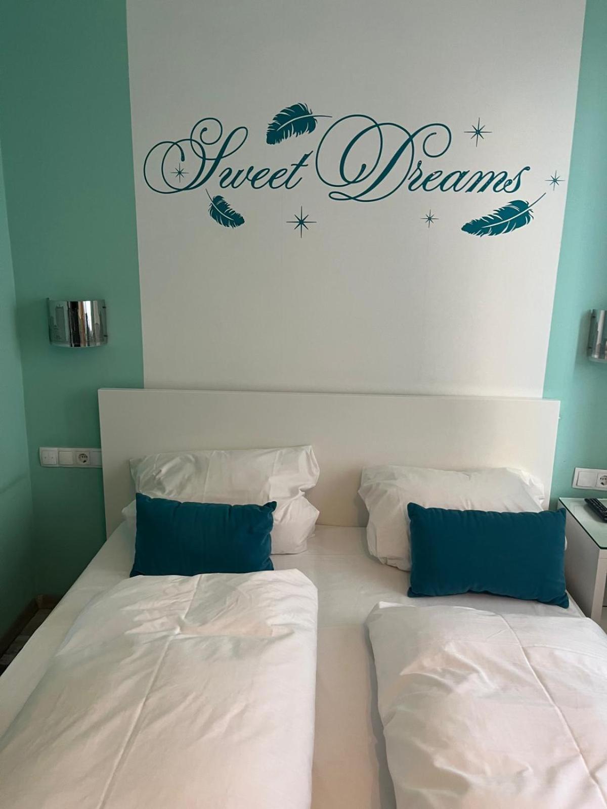 Hotel Hoehn Rüdesheim nad Renem Zewnętrze zdjęcie