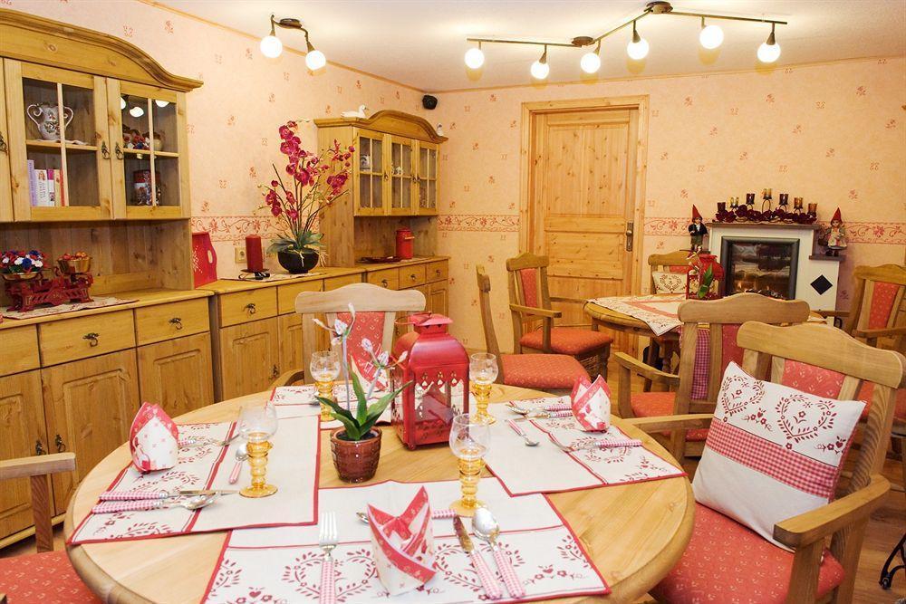 Hotel Hoehn Rüdesheim nad Renem Zewnętrze zdjęcie