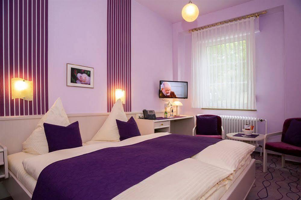 Hotel Hoehn Rüdesheim nad Renem Zewnętrze zdjęcie