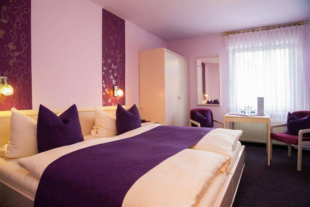 Hotel Hoehn Rüdesheim nad Renem Zewnętrze zdjęcie